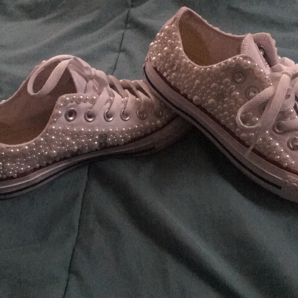 Customized Bedazzled Converses 💎💎💎